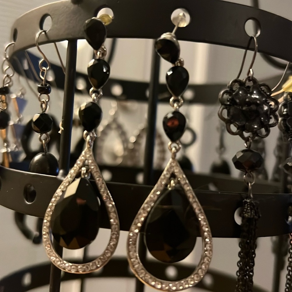 Teardrop earrings